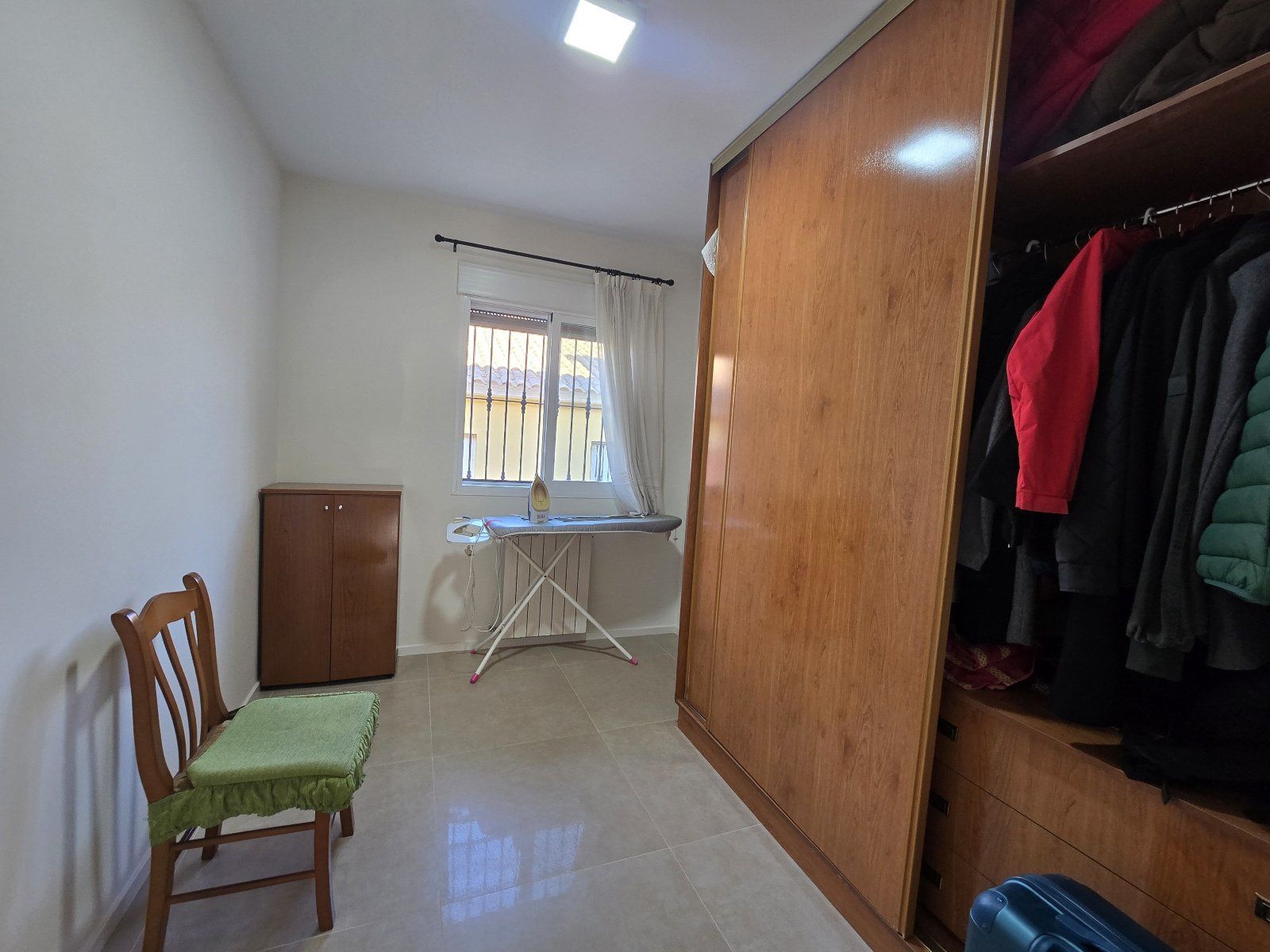 Spacious 5-bedroom duplex with basement, garden, and porch in Huércal-Overa