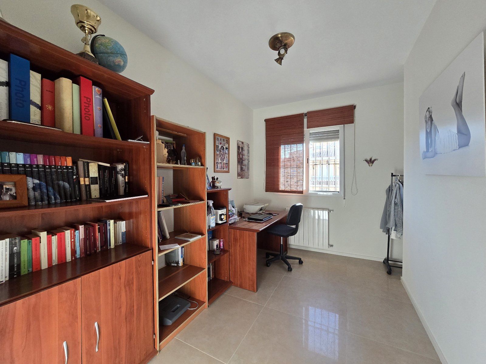 Spacious 5-bedroom duplex with basement, garden, and porch in Huércal-Overa