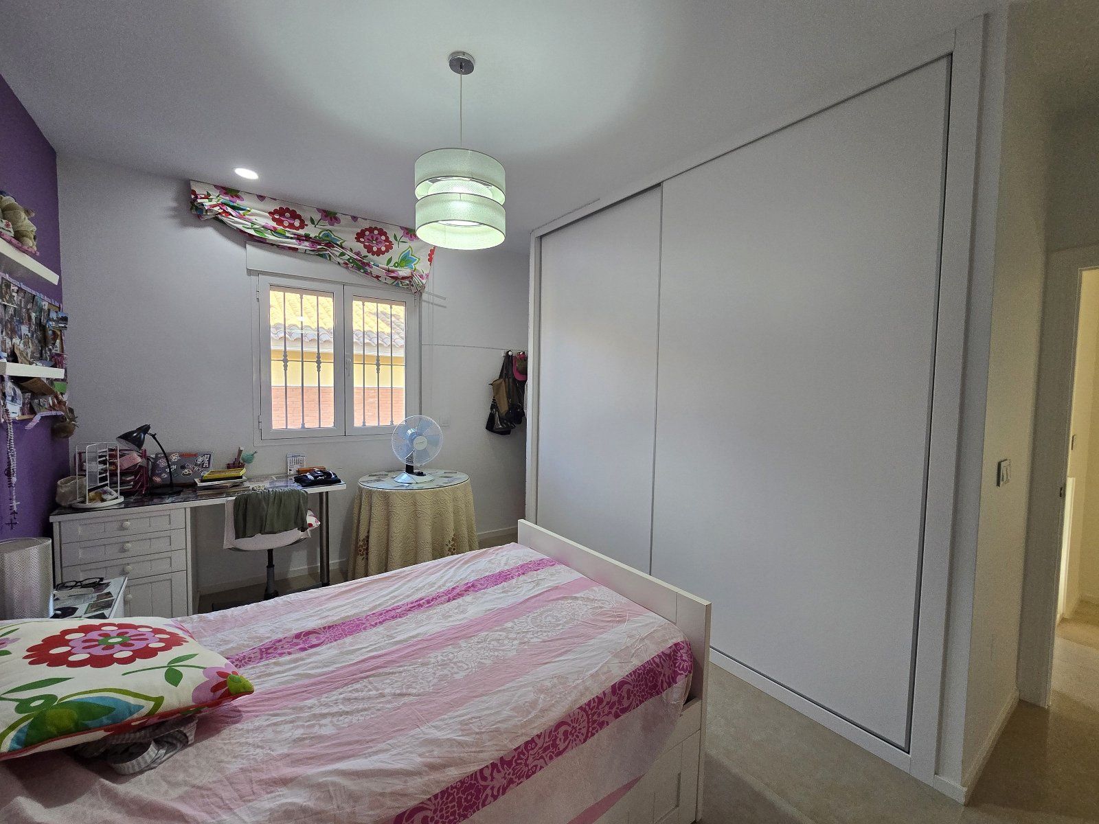 Spacious 5-bedroom duplex with basement, garden, and porch in Huércal-Overa