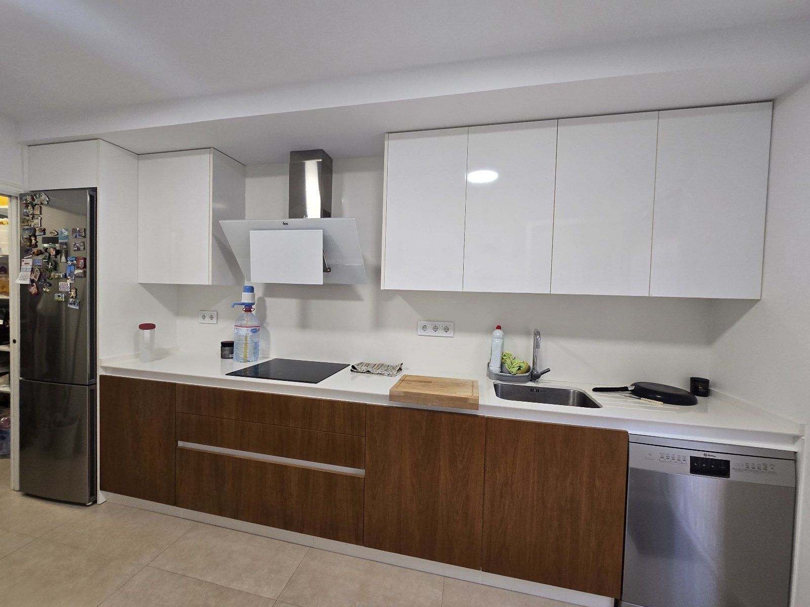 Spacious 5-bedroom duplex with basement, garden, and porch in Huércal-Overa
