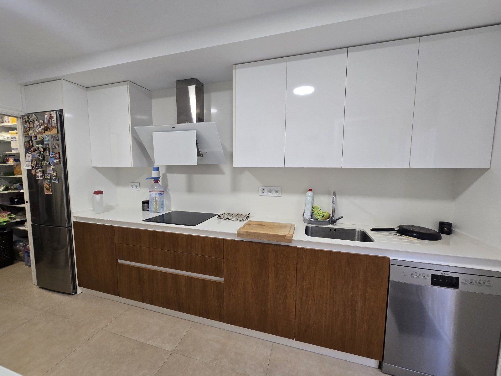 Spacious 5-bedroom duplex with basement, garden, and porch in Huércal-Overa