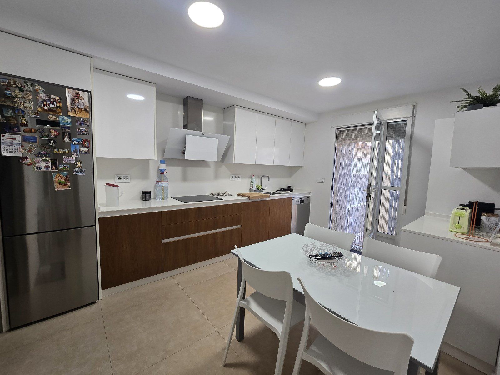 Spacious 5-bedroom duplex with basement, garden, and porch in Huércal-Overa