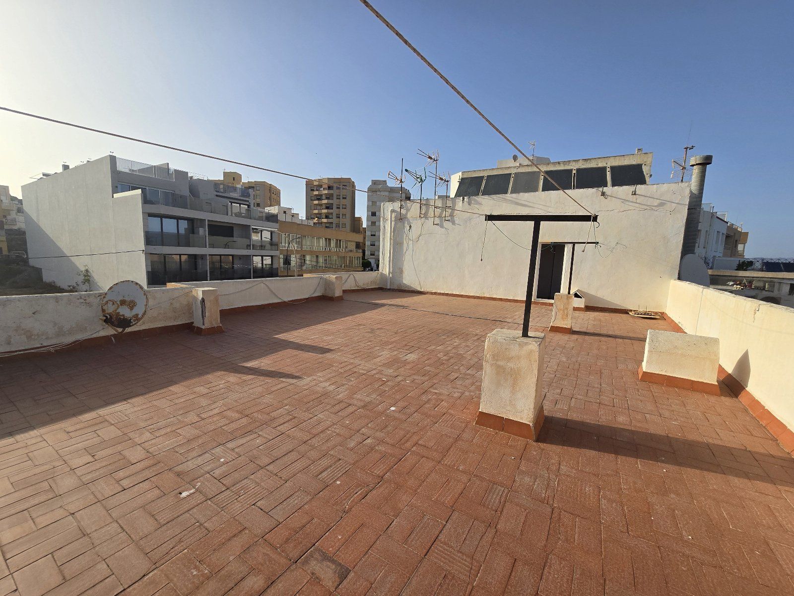 .Fully Renovated 2-Bedroom Apartment 50 Meters from the Beach in Garrucha