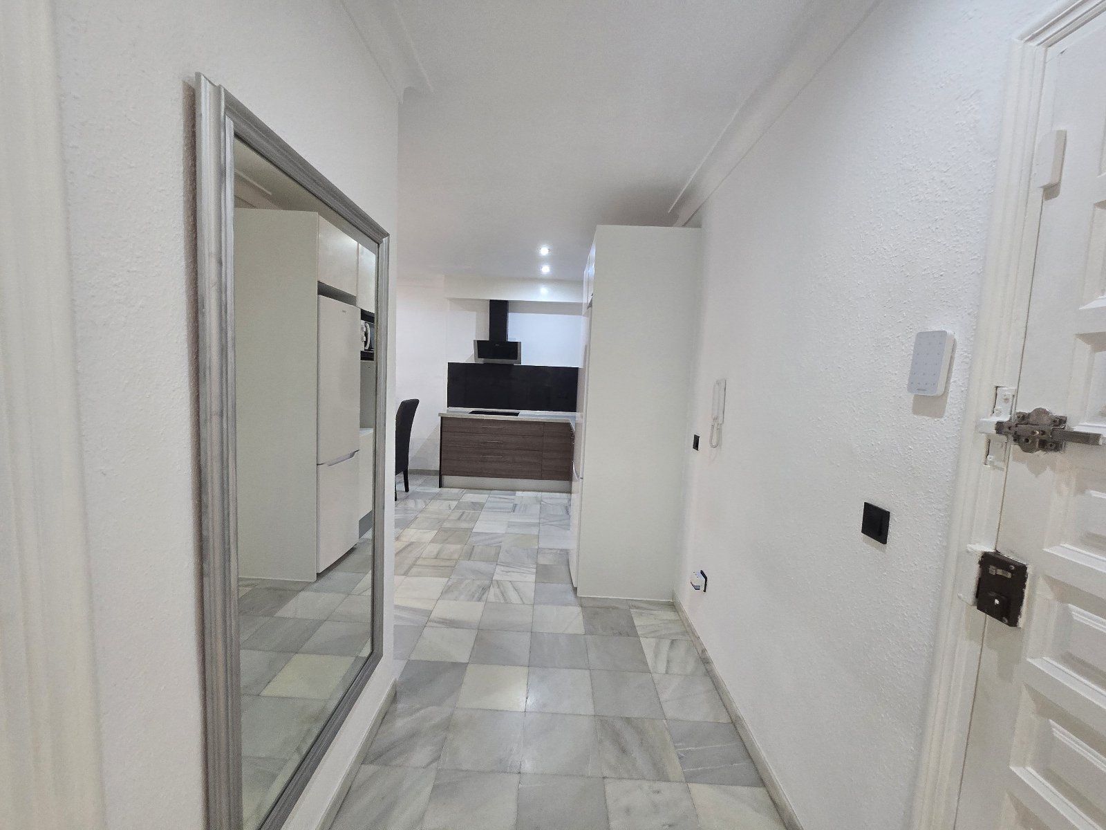 .Fully Renovated 2-Bedroom Apartment 50 Meters from the Beach in Garrucha