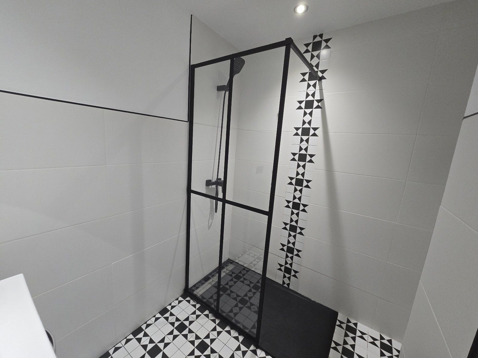 .Fully Renovated 2-Bedroom Apartment 50 Meters from the Beach in Garrucha