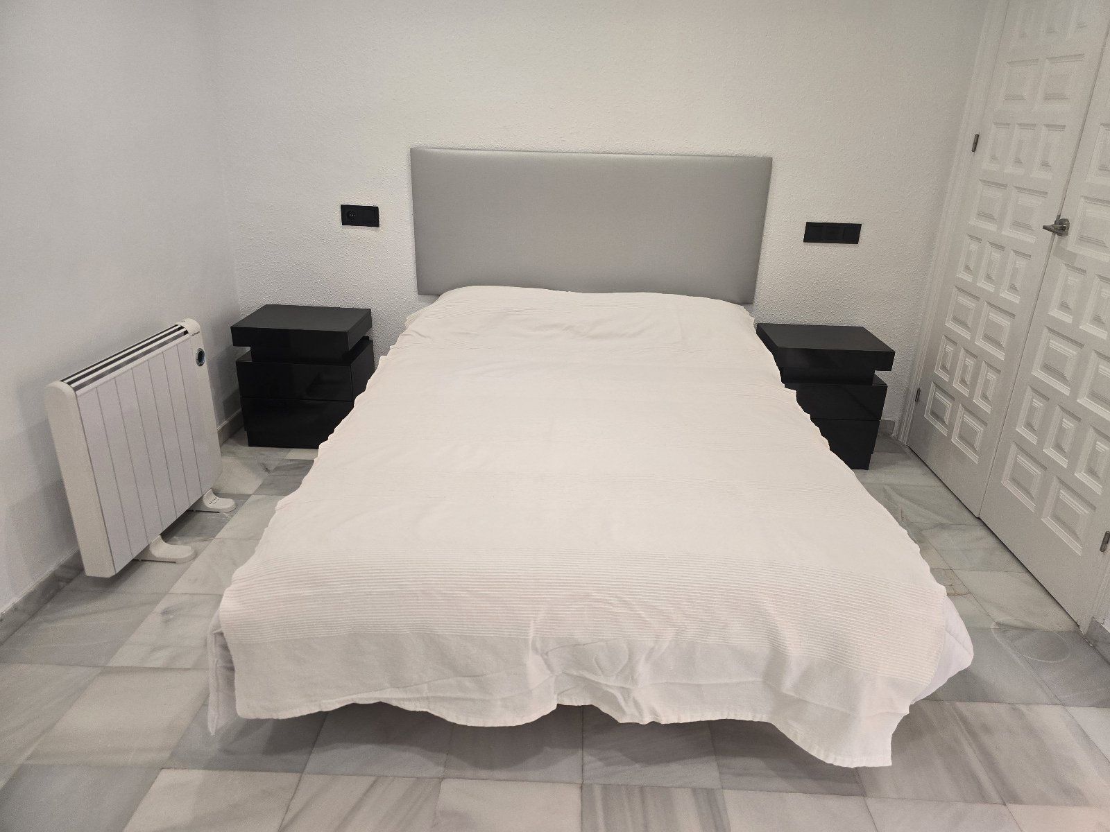 .Fully Renovated 2-Bedroom Apartment 50 Meters from the Beach in Garrucha