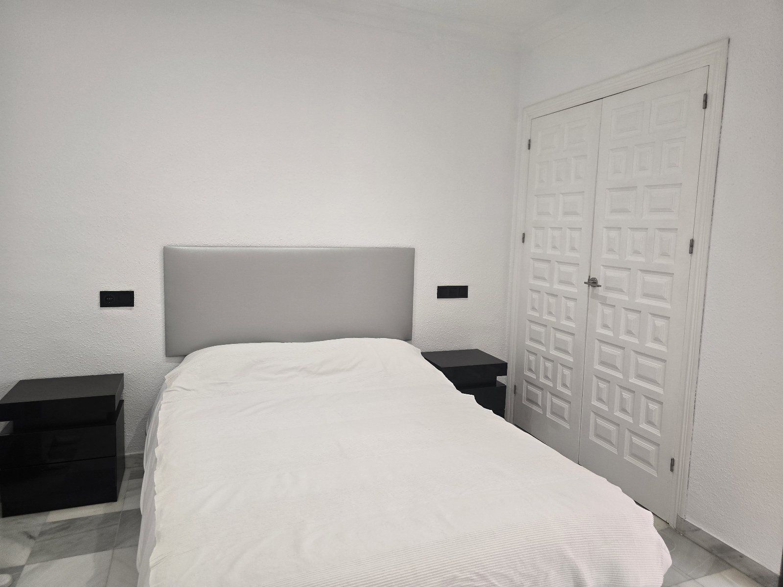 .Fully Renovated 2-Bedroom Apartment 50 Meters from the Beach in Garrucha