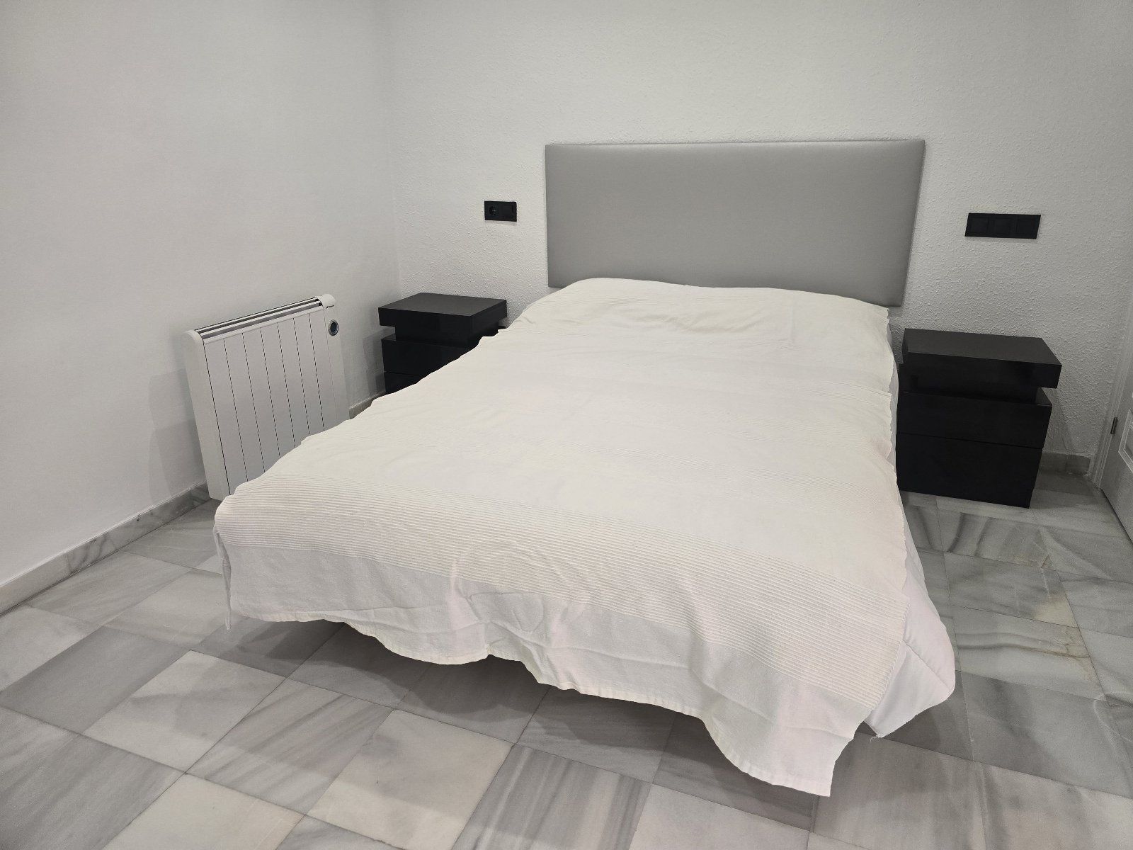 .Fully Renovated 2-Bedroom Apartment 50 Meters from the Beach in Garrucha