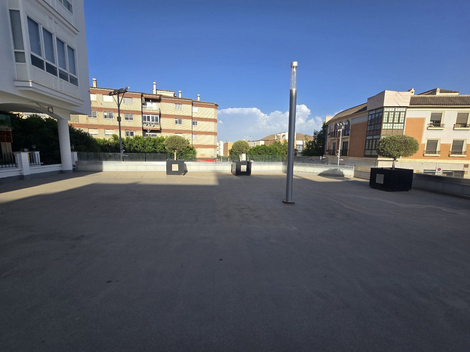 Restaurant à vendre au cœur de Huércal-Overa avec terrasse de 200 m²