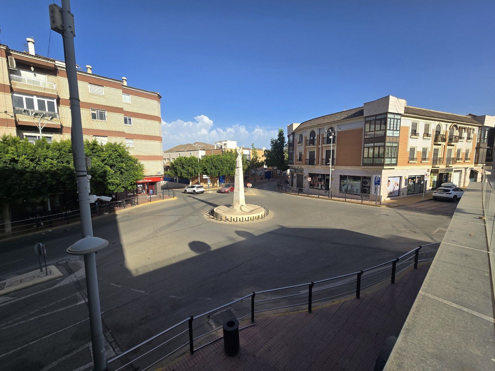 Restaurant à vendre au cœur de Huércal-Overa avec terrasse de 200 m²