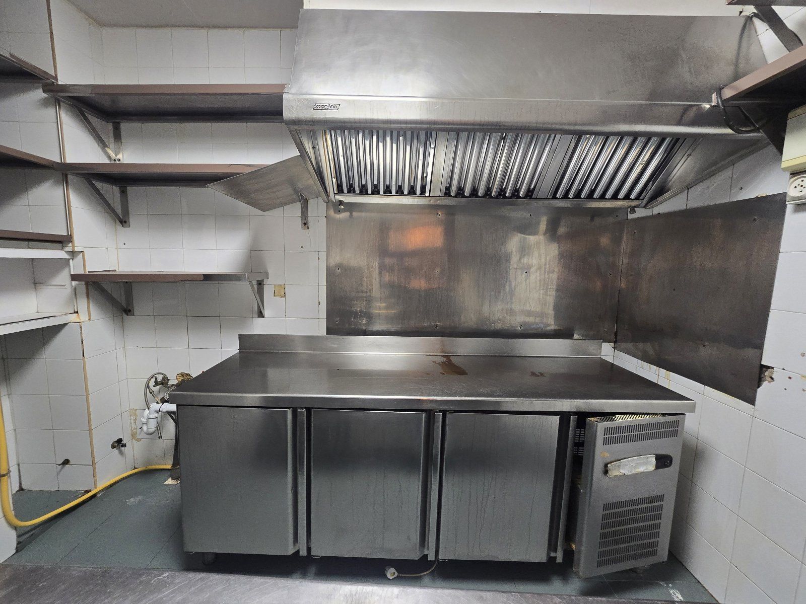 Restaurant à vendre au cœur de Huércal-Overa avec terrasse de 200 m²