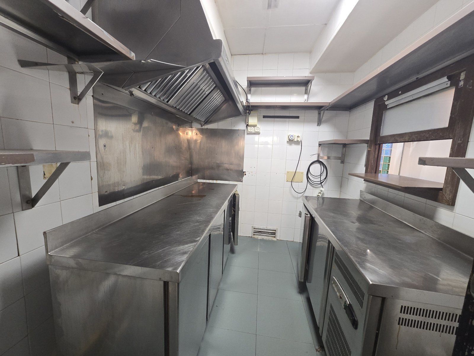 Restaurant à vendre au cœur de Huércal-Overa avec terrasse de 200 m²