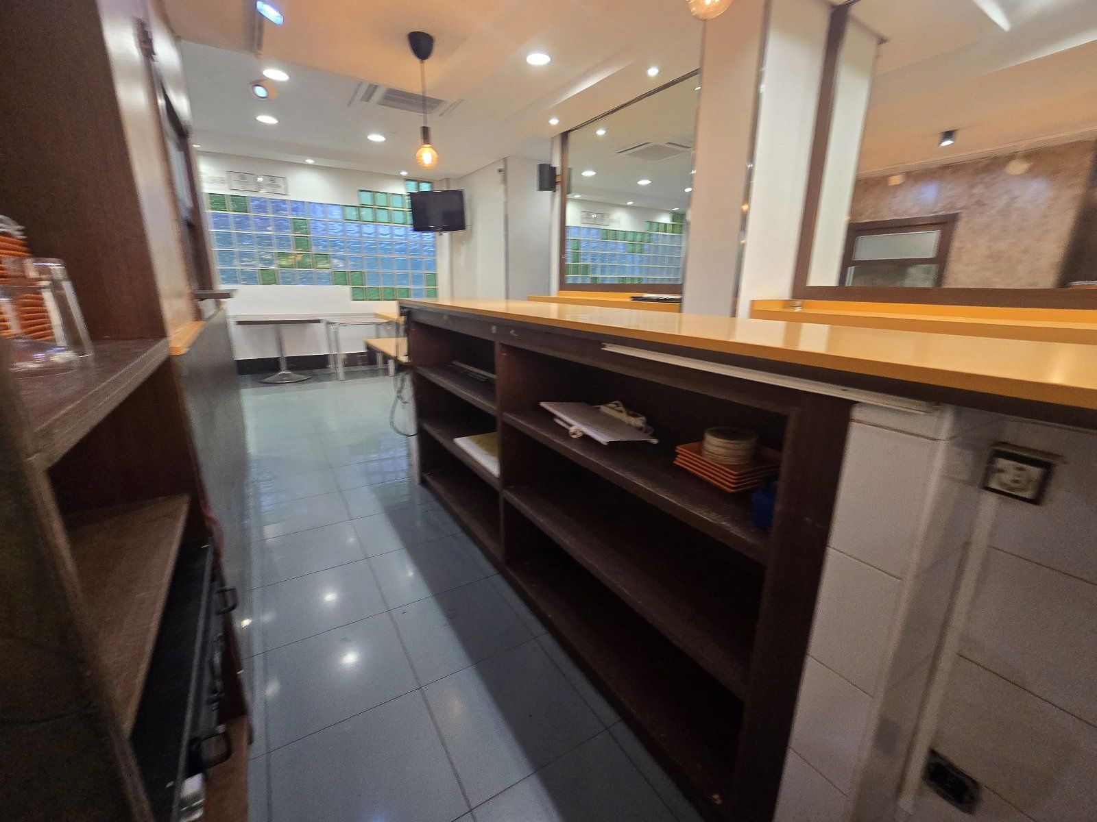 Restaurant à vendre au cœur de Huércal-Overa avec terrasse de 200 m²