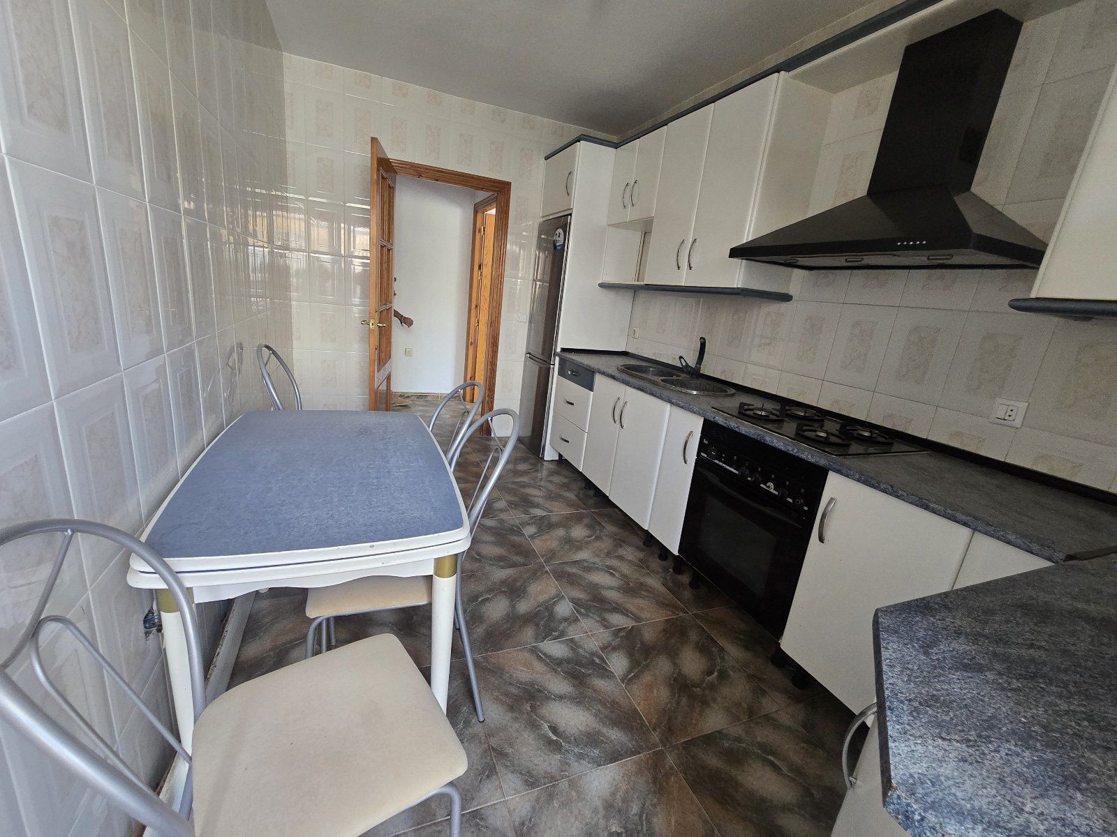 Piso en esquina de 4 dormitorios junto al Parque Adolfo Suárez en Huércal-Overa - Foto 15