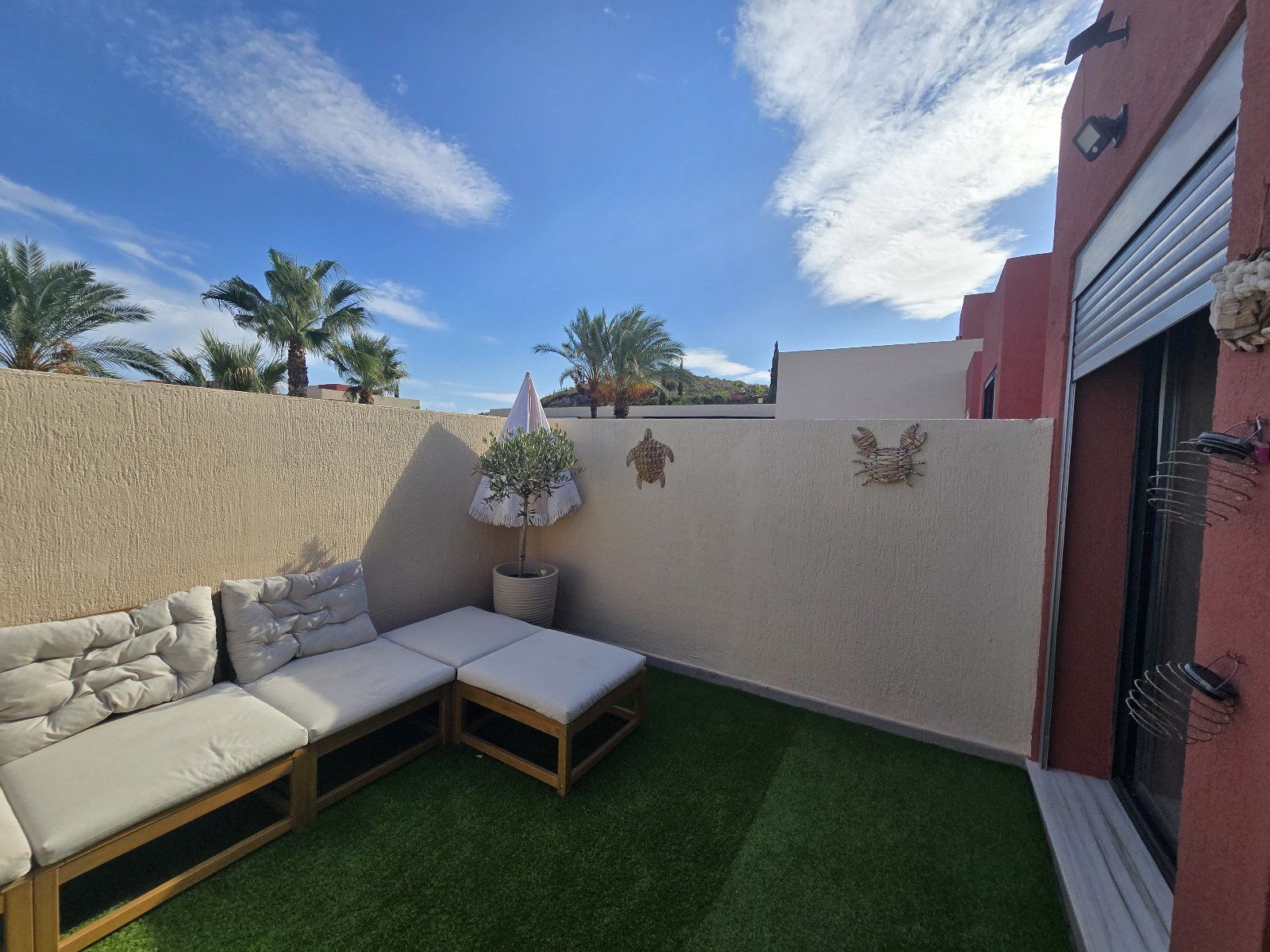 Duplex entièrement rénové avec jardin et espace détente au sein du complexe de golf Valle del Este - Foto 10