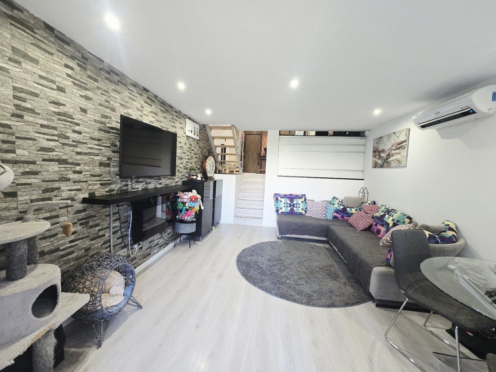 Duplex entièrement rénové avec jardin et espace détente au sein du complexe de golf Valle del Este - Foto 13