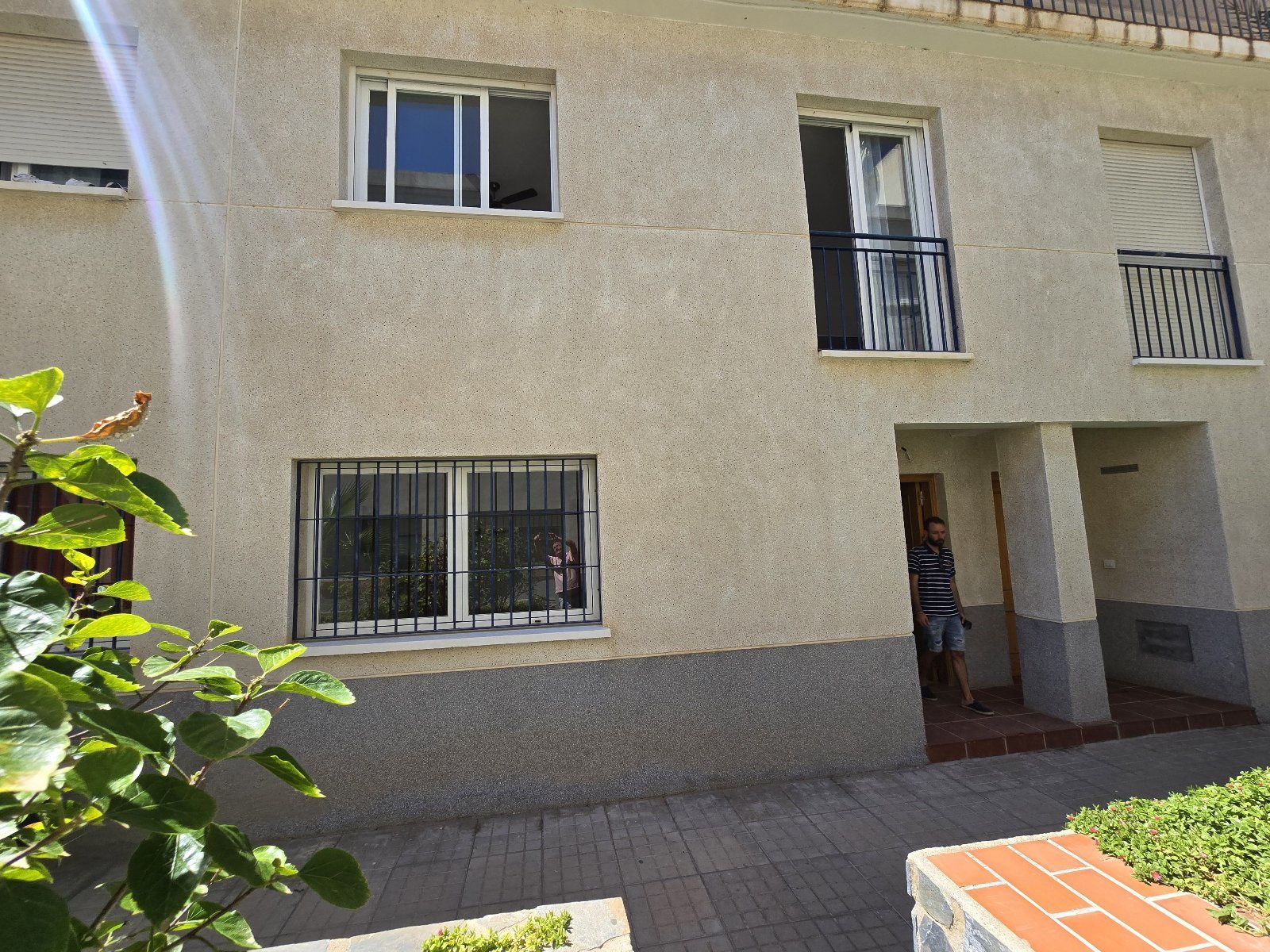 Dúplex de 3 dormitorios amueblado en venta en residencial tranquilo - Foto 4