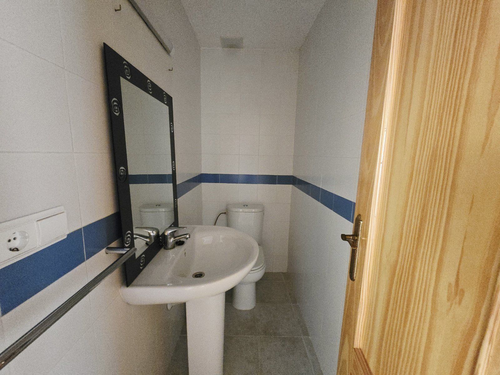 Dúplex de 3 dormitorios amueblado en venta en residencial tranquilo - Foto 25