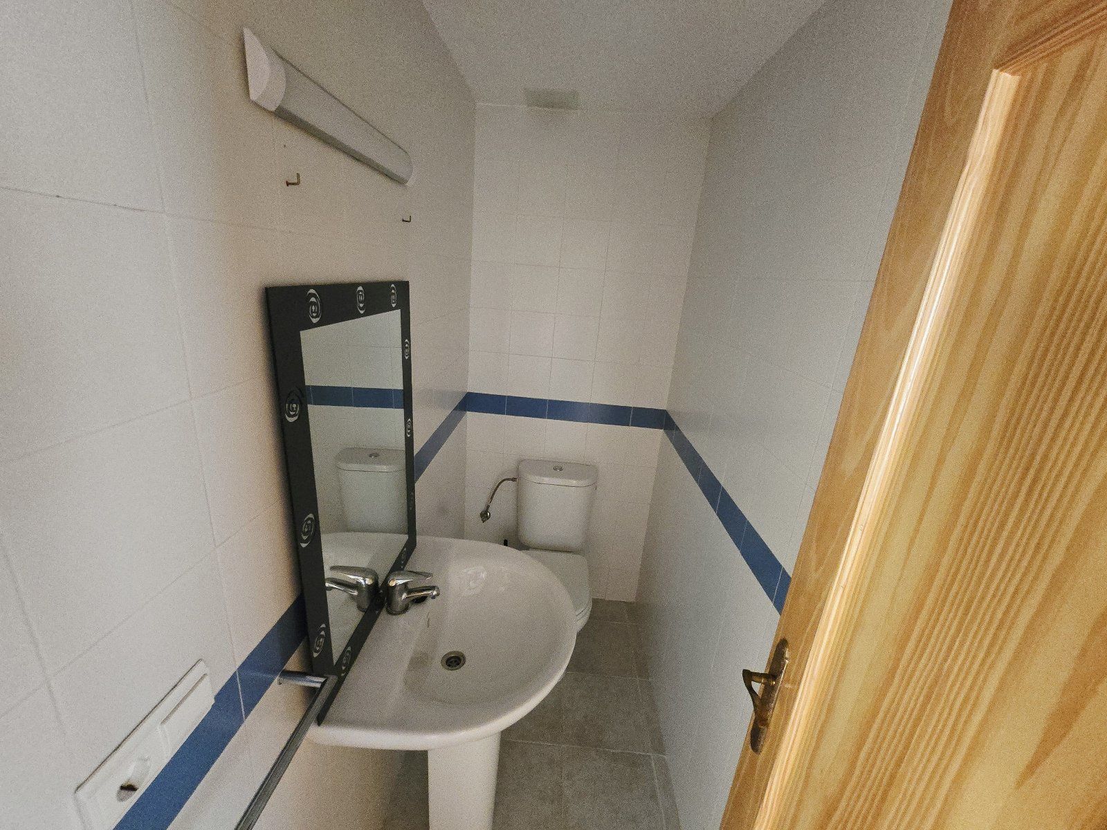 Dúplex de 3 dormitorios amueblado en venta en residencial tranquilo - Foto 24