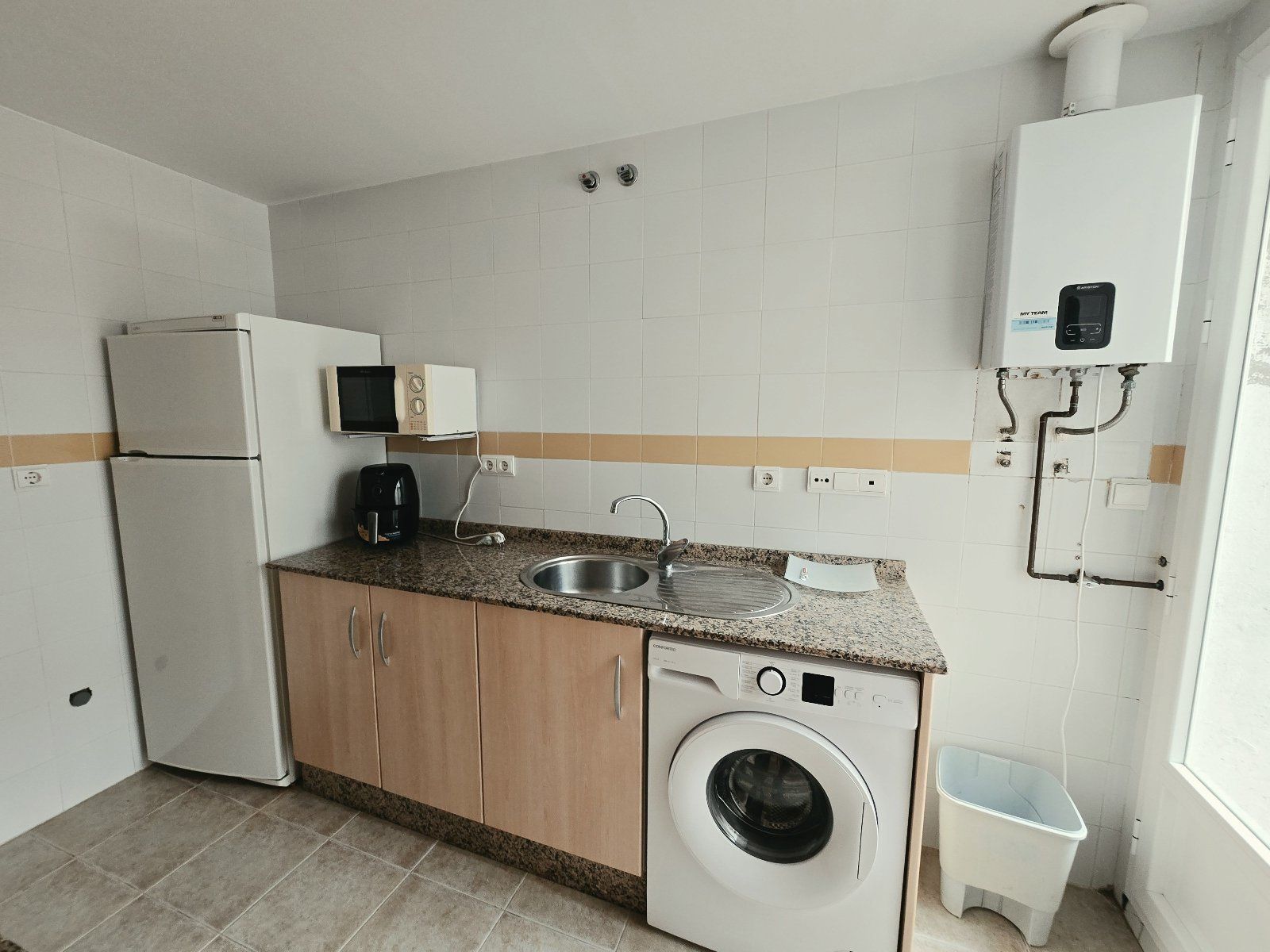 Dúplex de 3 dormitorios amueblado en venta en residencial tranquilo - Foto 18