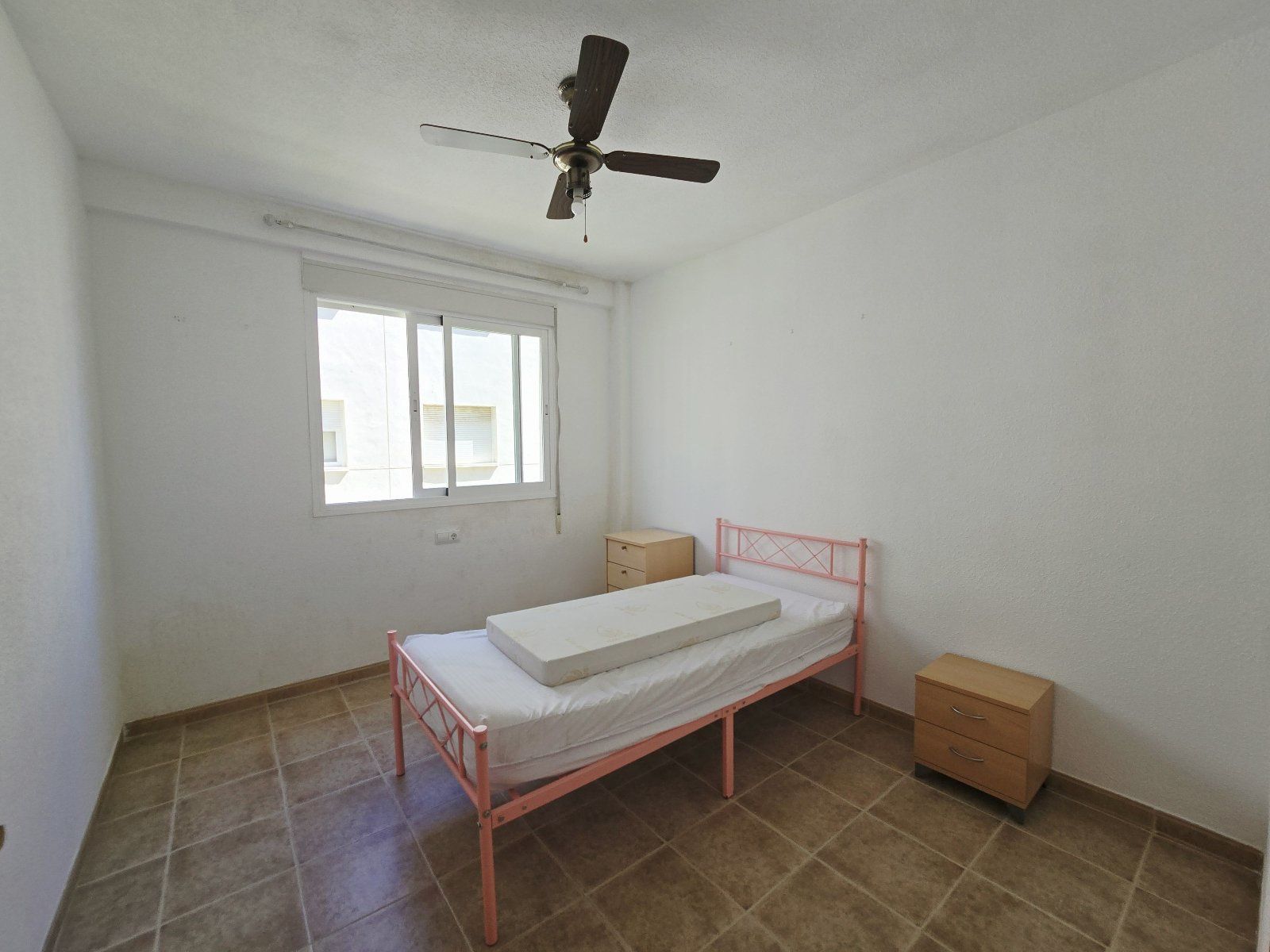 Dúplex de 3 dormitorios amueblado en venta en residencial tranquilo - Foto 38