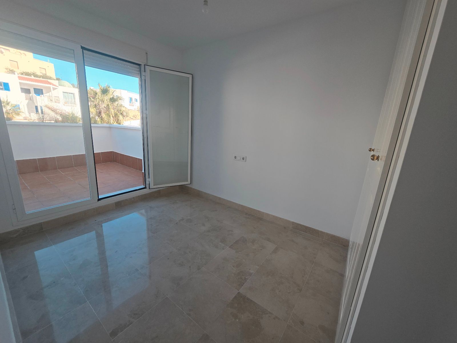 Ático dúplex en venta en Mojácar Playa – 3 dormitorios, terrazas, piscina y garaje - Foto 18