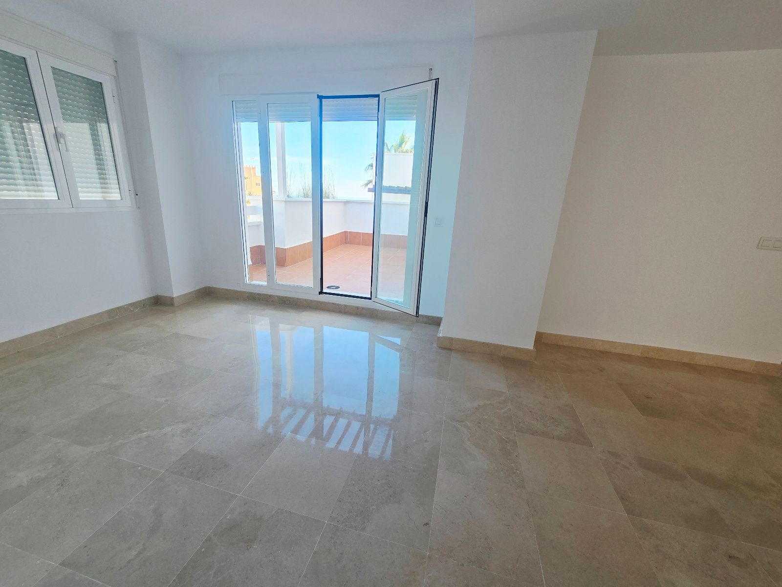 Ático dúplex en venta en Mojácar Playa – 3 dormitorios, terrazas, piscina y garaje - Foto 29