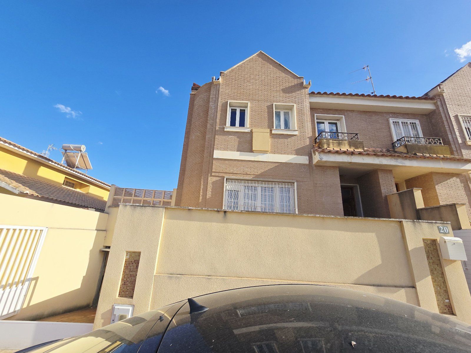 Dúplex independiente de 236 m² con sótano, buhardilla y chimenea en Huércal-Overa - Foto 1