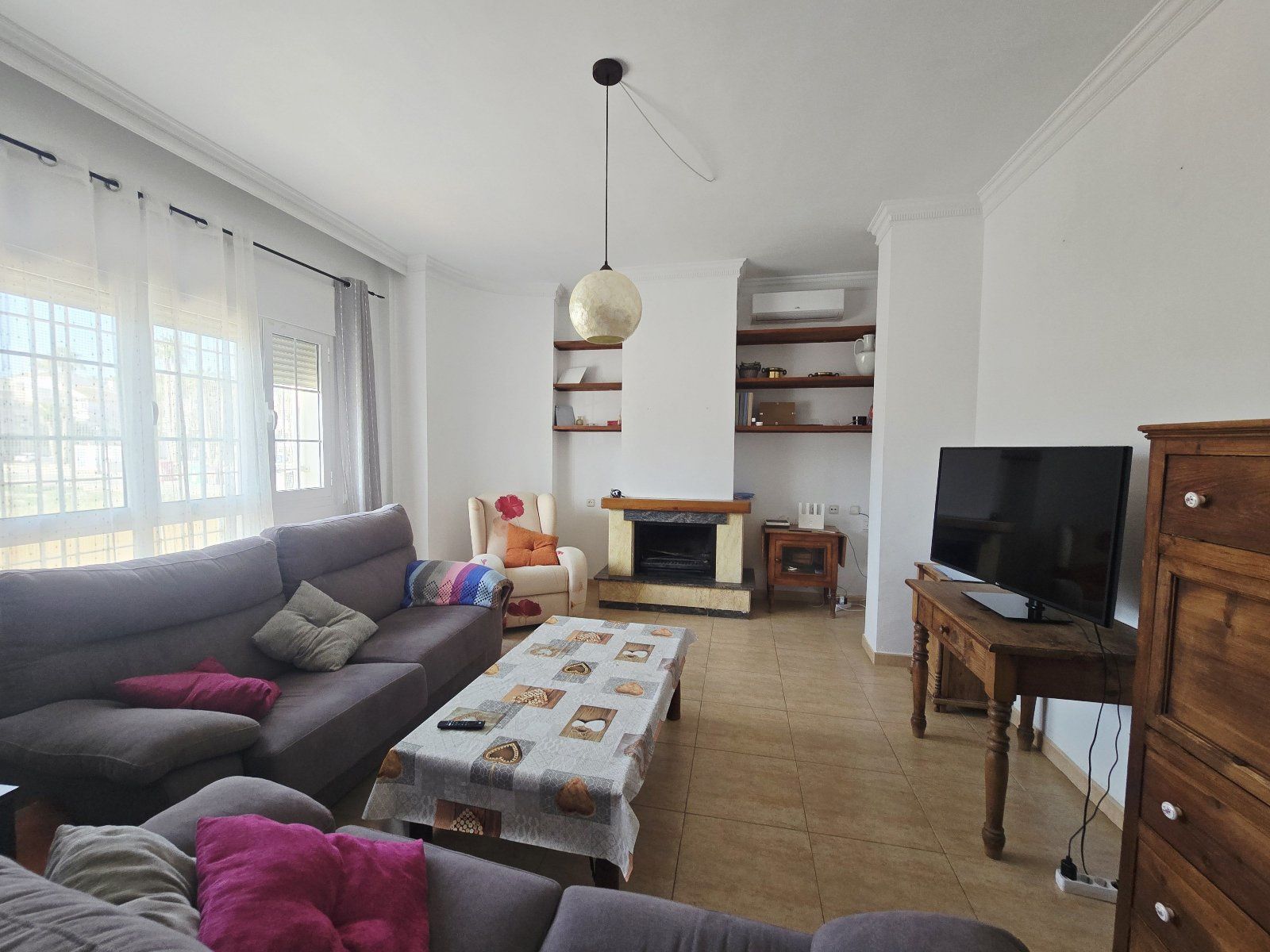 Dúplex independiente de 236 m² con sótano, buhardilla y chimenea en Huércal-Overa - Foto 4