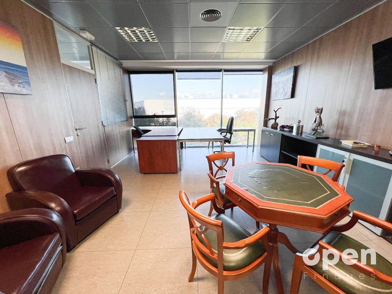 Oficina en lloguer Terrassa, Barcelona. Ref: 1248. Openfinques