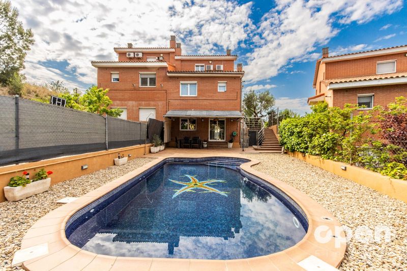 Chalet Independiente en venta Ullastrell, Barcelona. Ref: 1633. Openfinques