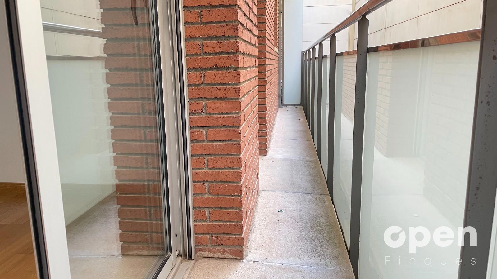 CALLE ROVIRA I BRUSI - Foto 12