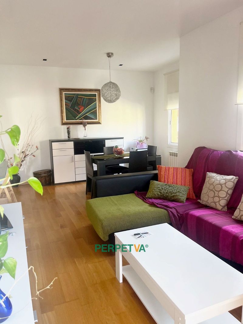 Piso en alquiler Barcelona. Ref: 1055. PERPETVA