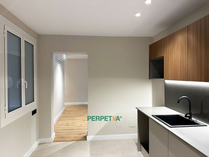 Piso en alquiler Barcelona. Ref: 1062. PERPETVA