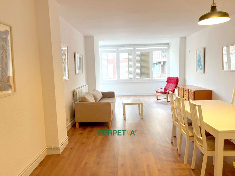 Piso en alquiler Barcelona. Ref: 1072. PERPETVA