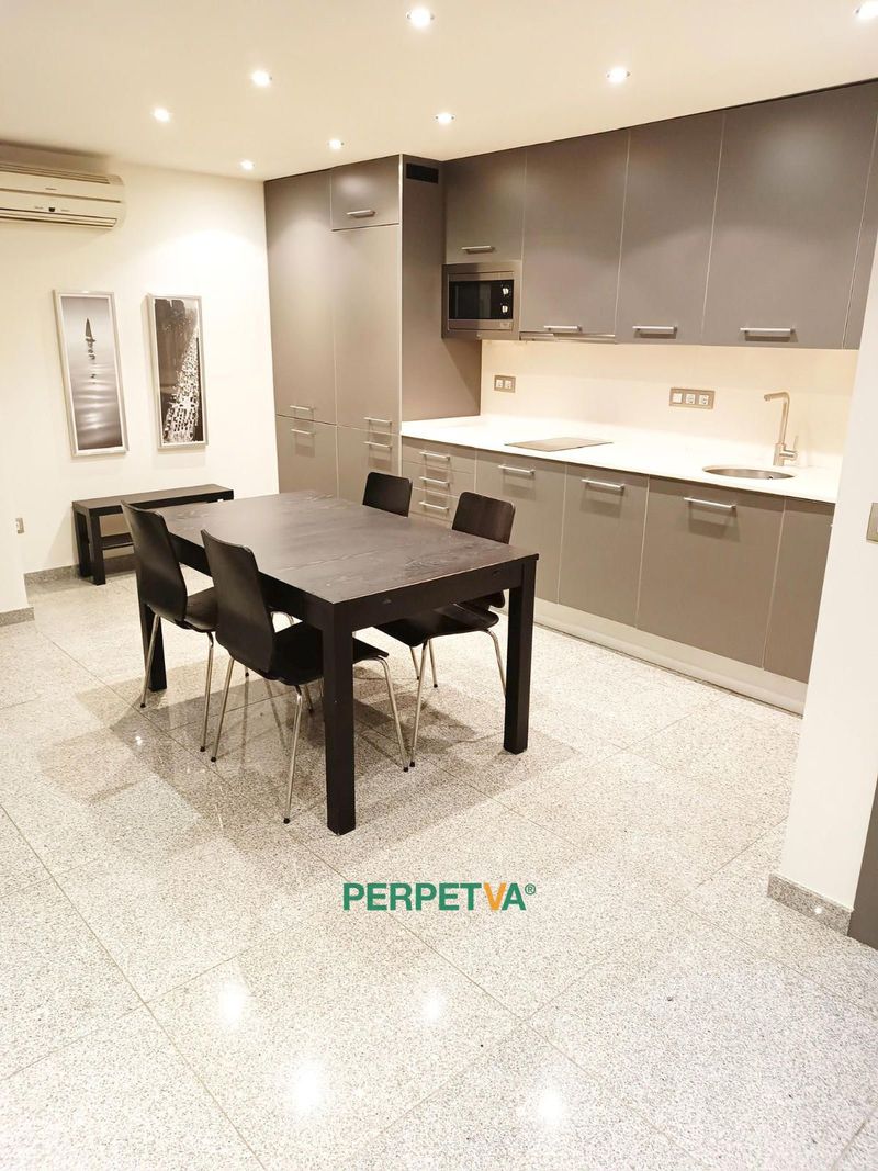 Piso en alquiler Barcelona. Ref: 1177. PERPETVA