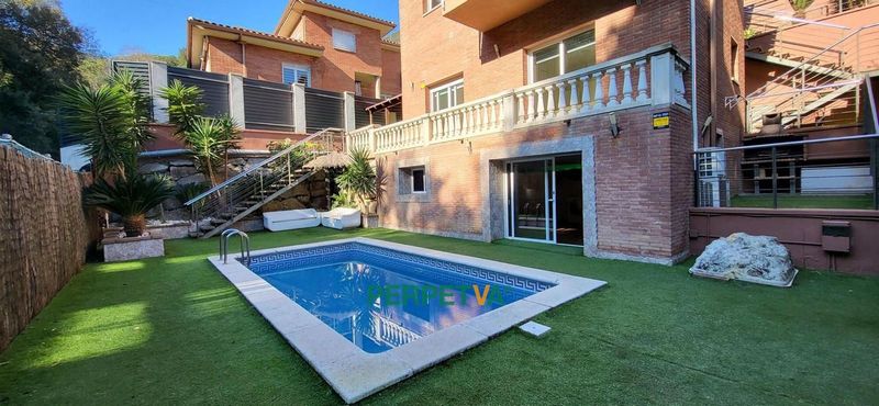 Chalet Independiente en venta Alella, Barcelona. Ref: 1259. PERPETVA