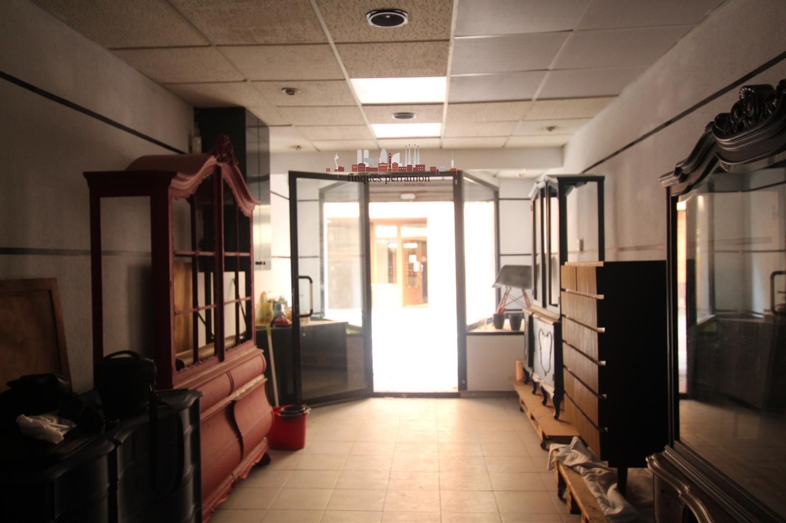 Local Comercial en venda Barcelona. Ref: 3973. Finques Perramon SL