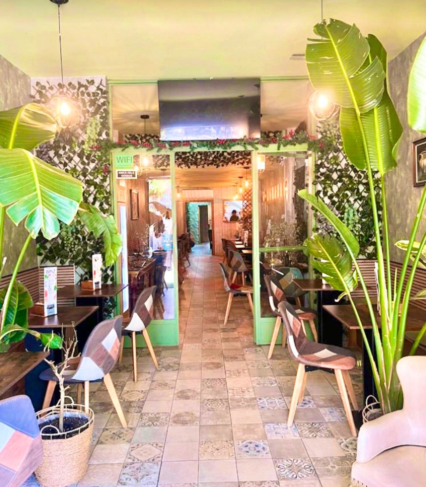 Local Comercial en lloguer i traspàs Barcelona. Ref: 1196. PLANET HOUSE BARCELONA 