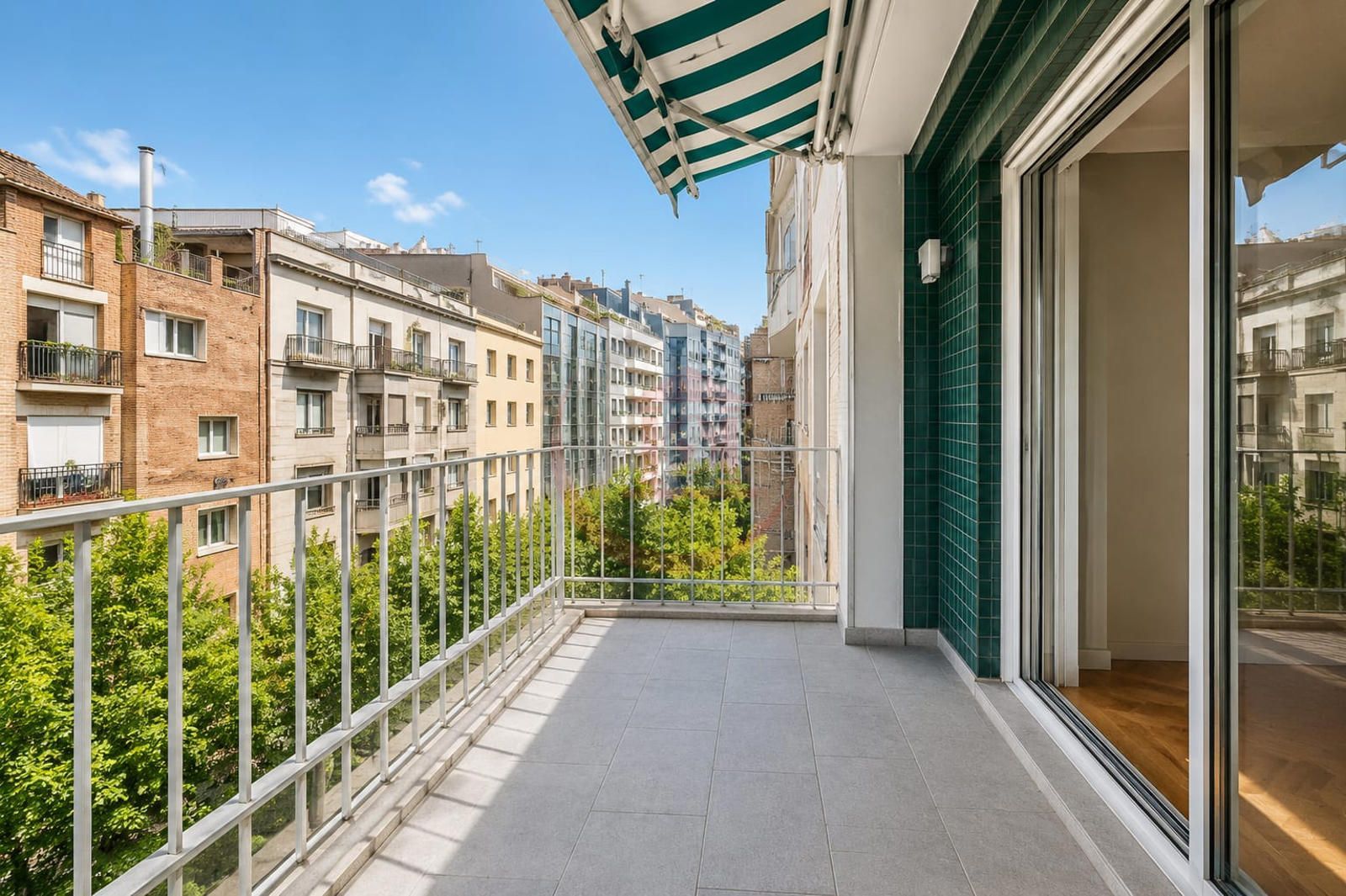 Piso en venta Barcelona. Ref: 1319. PLANET HOUSE BARCELONA 
