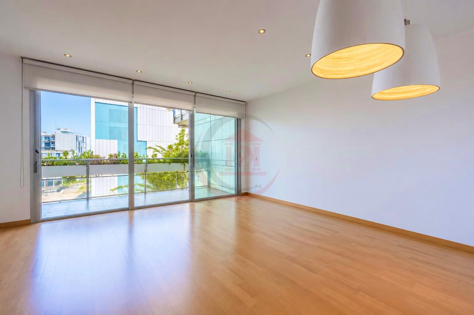 VIVIENDA CERCA AL MAR CON GRAN TERRAZA PRIVADA, TOTALMENTE EXTERIOR CON ACABADOS PREMIUM - Foto 3