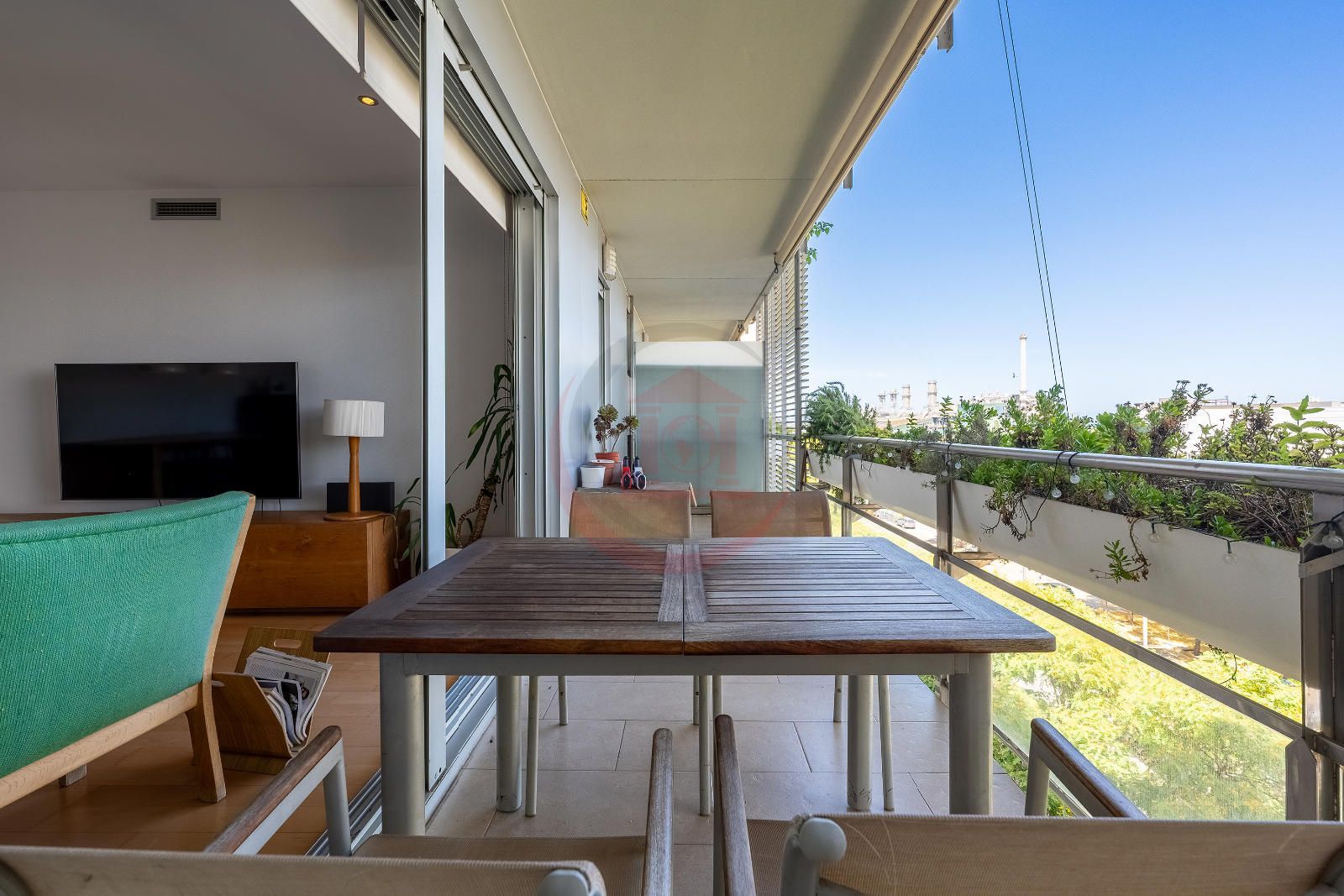 VIVIENDA CERCA AL MAR CON GRAN TERRAZA PRIVADA, TOTALMENTE EXTERIOR CON ACABADOS PREMIUM - Foto 5