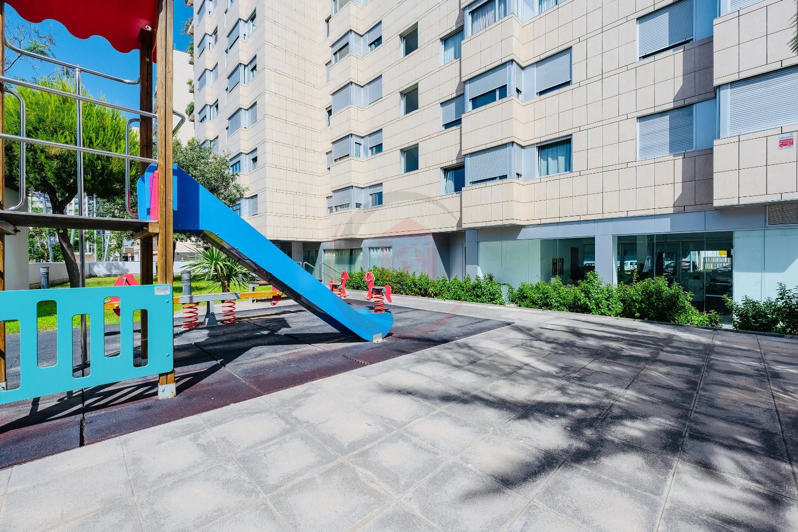 VIVIENDA CERCA AL MAR CON GRAN TERRAZA PRIVADA, TOTALMENTE EXTERIOR CON ACABADOS PREMIUM - Foto 21