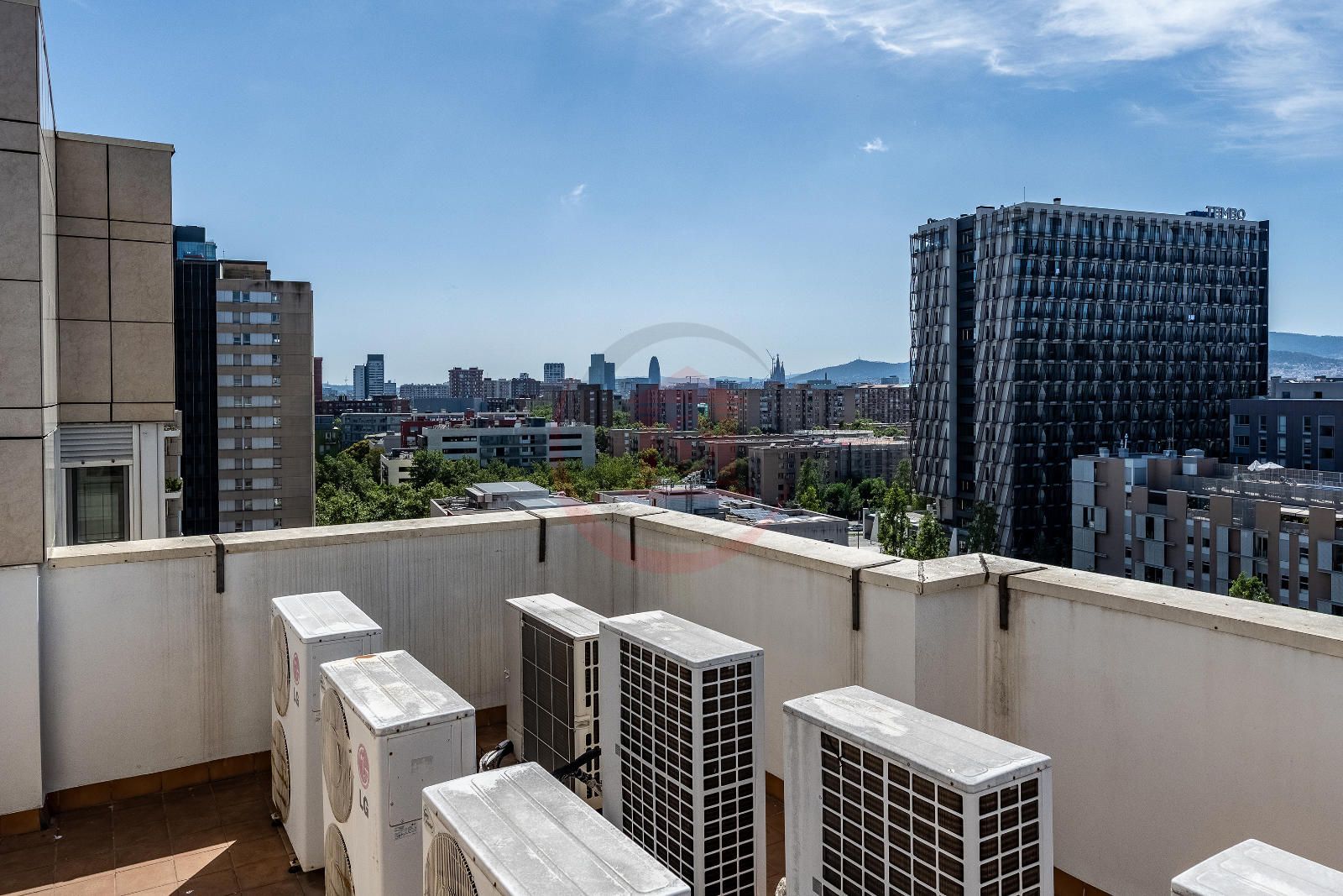 VIVIENDA CERCA AL MAR CON GRAN TERRAZA PRIVADA, TOTALMENTE EXTERIOR CON ACABADOS PREMIUM - Foto 23