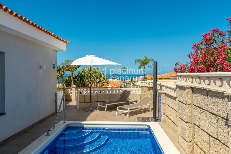 Heim zu verkaufen Adeje, Santa Cruz Tenerife. Ref: 1454. Platinum Canary