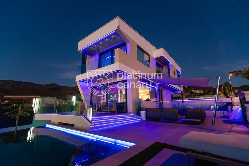 Freistehende Villa zu verkaufen Costa Adeje, Santa Cruz Tenerife. Ref: 2556. Platinum Canary