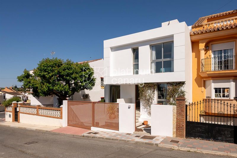 Casa en venta Fuengirola, Málaga. Ref: 2928. Platinum Canary