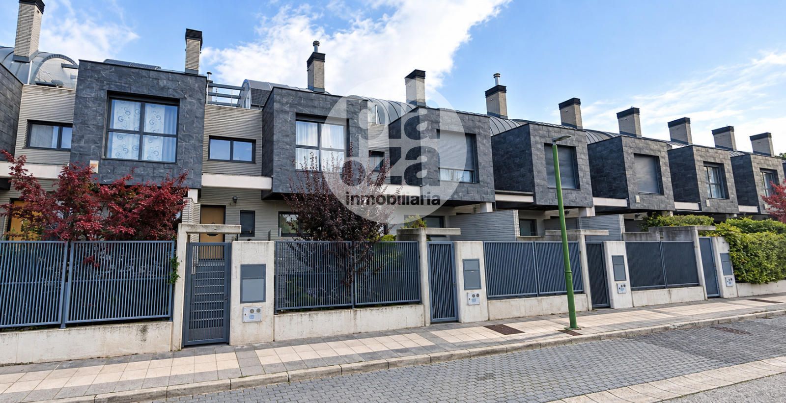 Fachada - IMPRESIONANTE CHALET ADOSADO EN CALLE PORTOMARIN - BURGOS