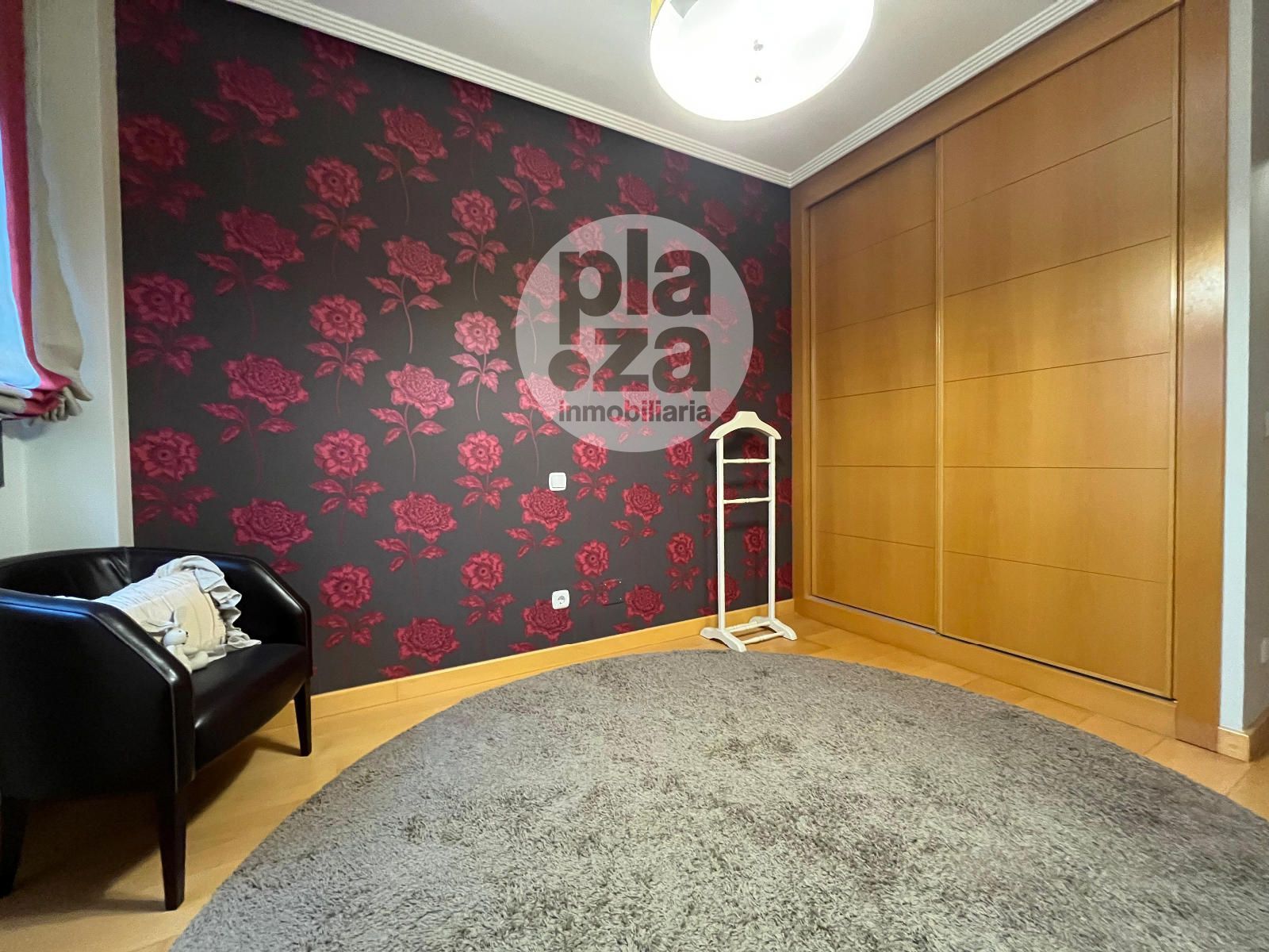 Habitación - IMPRESIONANTE CHALET ADOSADO EN CALLE PORTOMARIN - BURGOS