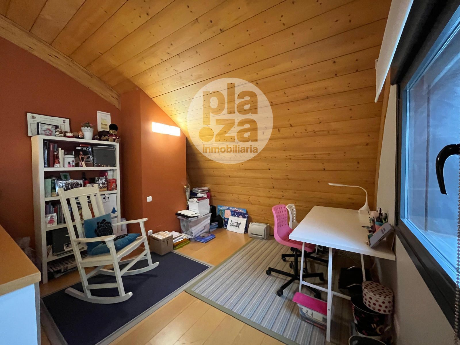 IMPRESIONANTE CHALET ADOSADO EN CALLE PORTOMARIN - BURGOS - Foto 36